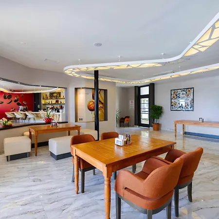 Vonresort Elite & Aqua Feriested 5*