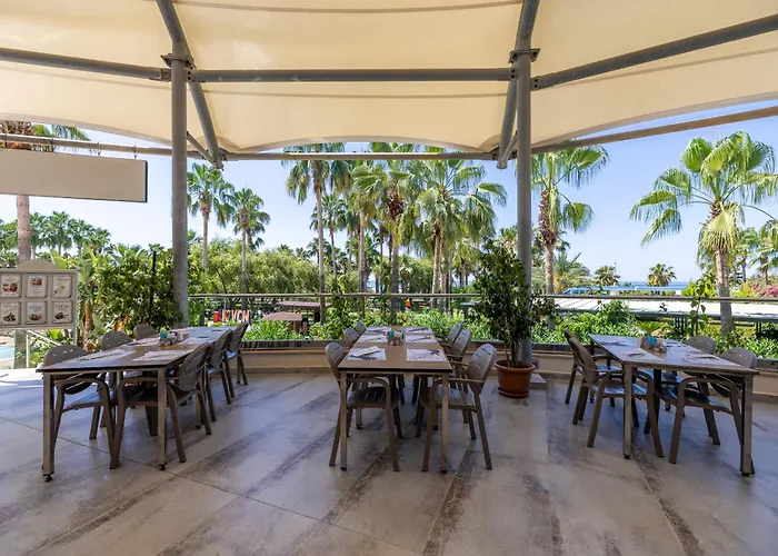 Vonresort Elite & Aqua Complex Side