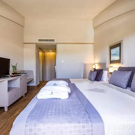 Vonresort Elite & Aqua 5* Side