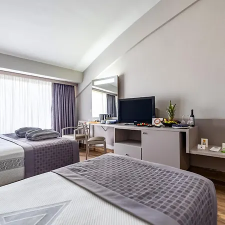 Vonresort Elite & Aqua 5* Sidé